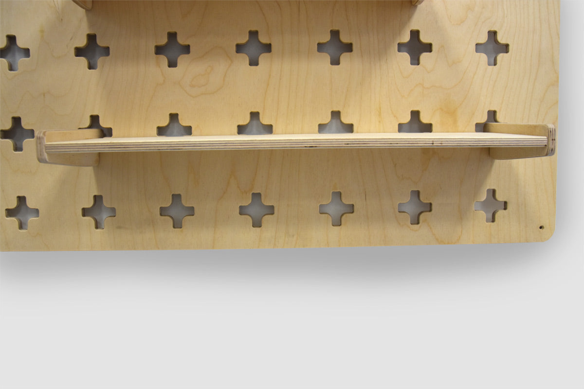 Étagère suspendue pour panneau d’atelier