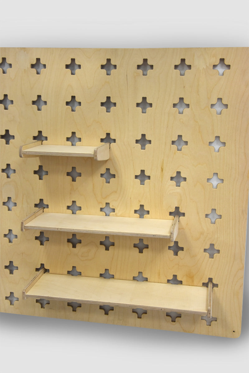 Étagère suspendue pour panneau d’atelier