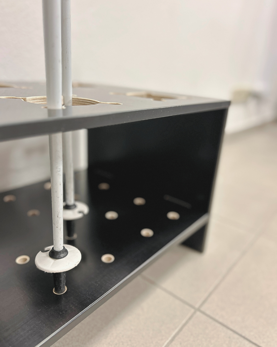 Porte-skis et bâton combiné en bois