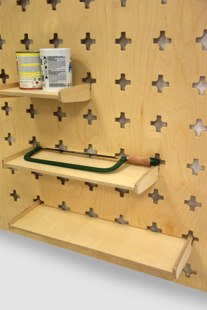 Étagère suspendue pour panneau d’atelier