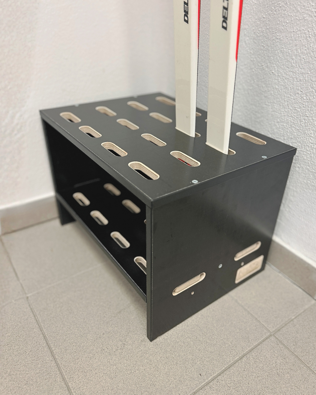 Porte-skis en bois pour 8 paires de skis de fond